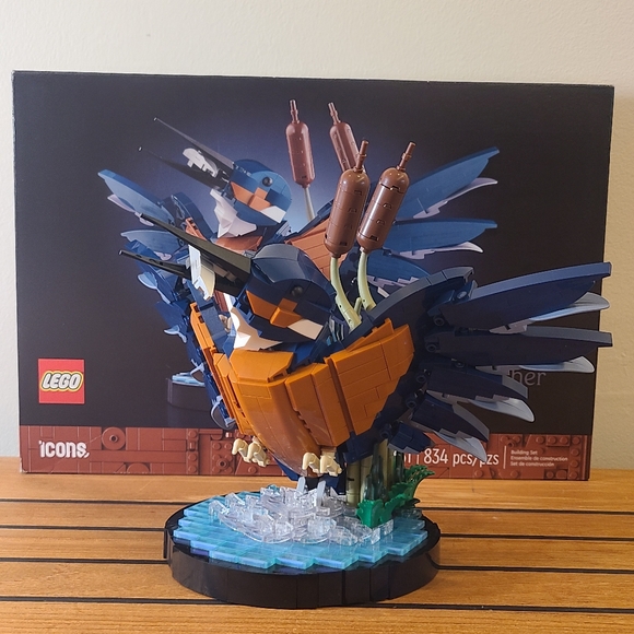 LEGO Kingfisher Bird Set - 10331 - Picture 3 of 9
